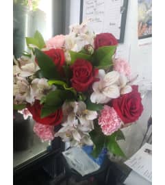 smell of summer2023. An arrangement by Jane's Floral Dreams.