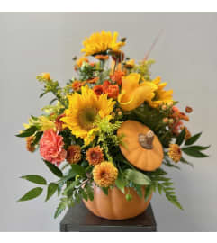 Pumpkin Spiced Delight. An arrangement by Marianna's Flower Island.