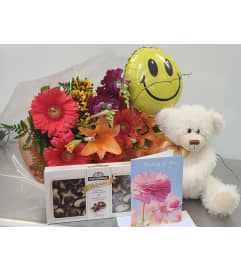 Fresh Cut Bouquet Package Deal. An arrangement by KW Flowers.