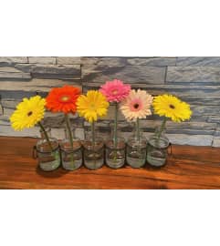 Simple and Sweet. An arrangement by Avenue Florist.