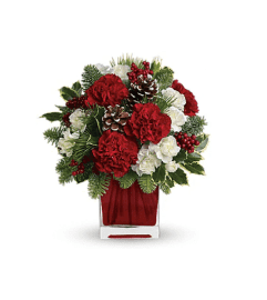 make merry bouquet 2023. An arrangement by Shalimar Flower Shop.