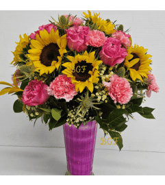 Pink Sunflowers Unique. An arrangement by Aventura Glamour Flowers.