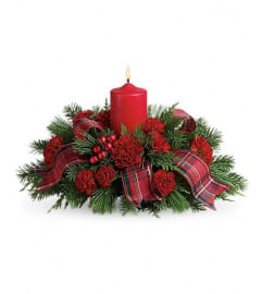family centrpiece. An arrangement by Conny's Flower Shop.