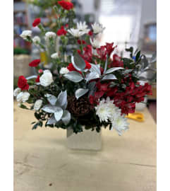 Christmas Daydream. An arrangement by Jenilyn's Creations.