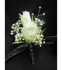 White Rose Sparkle. An arrangement by Jenilyn's Creations.
