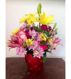Spring Time Glory. An arrangement by Jenilyn's Creations.