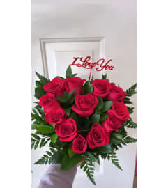 Con Todo Mi Corazon. An arrangement by Floreria Aurora.