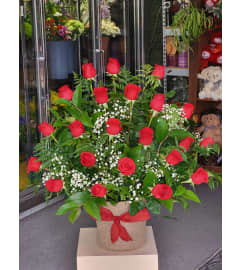 big red love. An arrangement by Bee Flowers.