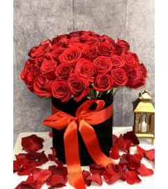 La Fleur Black Box. An arrangement by Flower World and Gifts.
