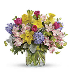 Springs Here. An arrangement by L and J Blooms.