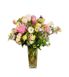 Inti-mix arrangement. An arrangement by Inti-Raymi Flowers.