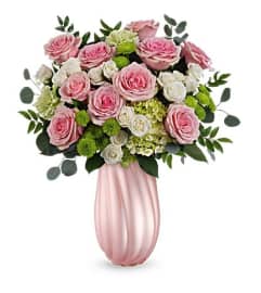 Sweetheart Twist Bouquet. An arrangement by Serrano Flowers.