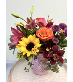 Pink Jewell- Sunflowers. An arrangement by Blossoms On The Trail.