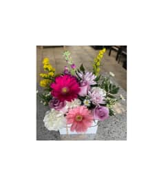 Ela’s Purse. An arrangement by Blooming Bay Florist.