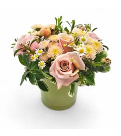 Antique Charm. An arrangement by Appleblossoms. Antique Charm. An arrangement by Appleblossoms.