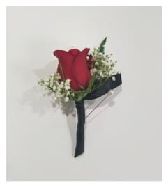 BOUTONNIERE. An arrangement by Flowers by Chris 2.0.