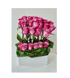 Simplicity Parallel Design. An arrangement by Brickell Exclusive Blooms.