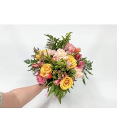 Summer Lemonade | Mrs. Bee's Floral. An arrangement by Mrs. Bee's Floral.