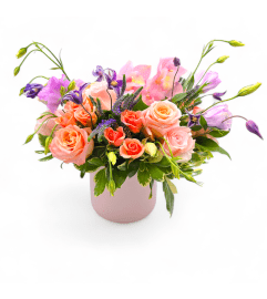 Breathtaking Dream. An arrangement by Appleblossoms.