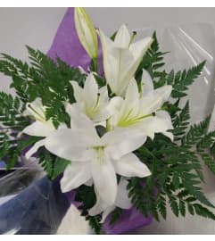 White Lillies. An arrangement by KW Flowers.
