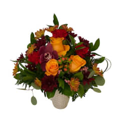 Live, Love, Latte. An arrangement by Loyalist Flowers.