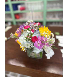 Special Friend. An arrangement by Jenilyn's Creations.