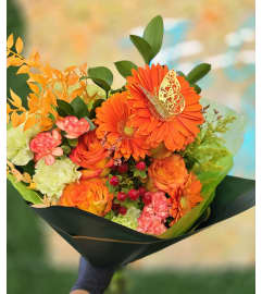 Golden Ember. An arrangement by Rosebud Studio Florist.