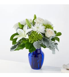 Snowy Dreams Bouquet ™ FTD®. An arrangement by Grower Direct.