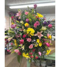 Colorful Slumber. An arrangement by Jenilyn's Creations.