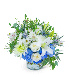 Horizon Line. An arrangement by The Flower Shop of Lake Charles.