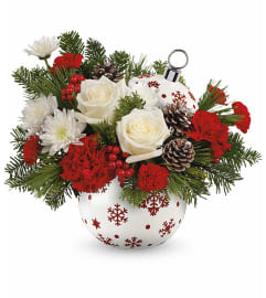 Snowy Sparkle Bouquet (Teleflora). An arrangement by North Liberty Flower Shop.