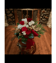 Leaves of Gold Christmas Vase. An arrangement by Silver Rose Emotions.