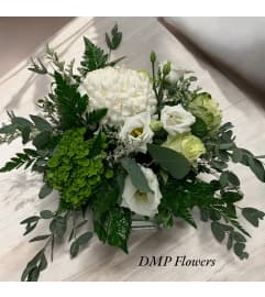 Simple vibes. An arrangement by DMP Flowers and Gifts. Simple vibes. An arrangement by DMP Flowers and Gifts.
