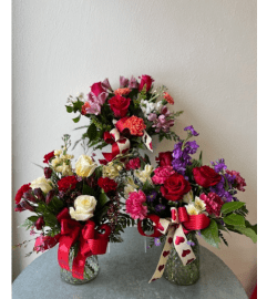 Valentine Designer Special. An arrangement by Dupree's Root 88 Garden Center and Florist.