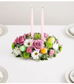 Easter Centerpiece. An arrangement by Garden Florist.