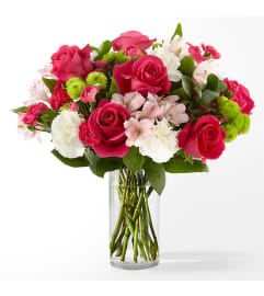 SWEET AND PRETTY. An arrangement by Oliver Flower Shop. SWEET AND PRETTY. An arrangement by Oliver Flower Shop.