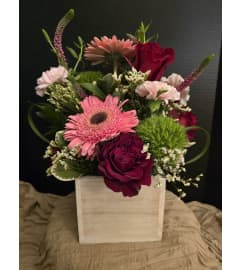 Sweet Romance Cube. An arrangement by Passiflora Creations LLC.