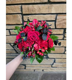 Red Carpet Affair. An arrangement by Hours of Flowers.