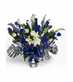 Midnight Story. An arrangement by Cinderella's Flowers.