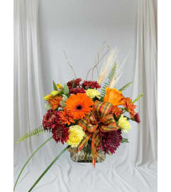 Autumn Embrace. An arrangement by In Bloom.