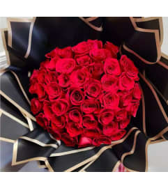 bouquet of roses. An arrangement by Flowers by Yasmin.