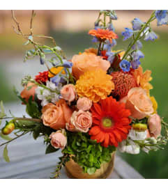 Golden Hour. An arrangement by Flower Snobs at Cityview.