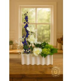 White Reverie Arrangement. An arrangement by Floratechnics.