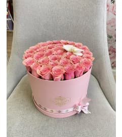 Blush Harmony Box. An arrangement by Cantutas Florist.