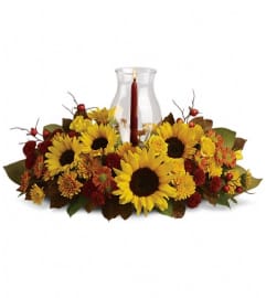 Golden Harvest Glow. An arrangement by Cincyfloralnista.