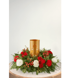 December Dreams Cp with Lantern. An arrangement by Blossoms On The Trail.