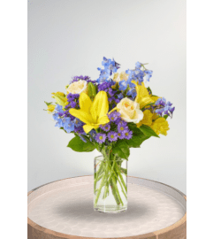 Limoncello Delight. An arrangement by Blossoms On The Trail.