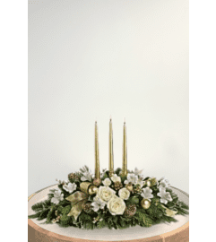 A Royal Christmas Centerpiece. An arrangement by Blossoms On The Trail.