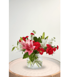 Star Struck. An arrangement by Blossoms On The Trail.