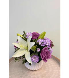 Classic Beauty 2020. An arrangement by Blossoms On The Trail.